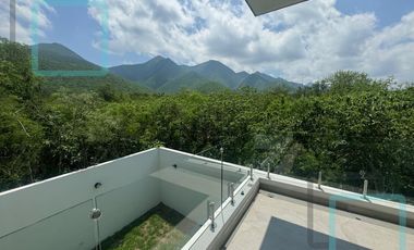 CASA EN VENTA FRACCIONAMIENTO AYSSO ZONA CARRETERA NACIONAL SANTIAGO