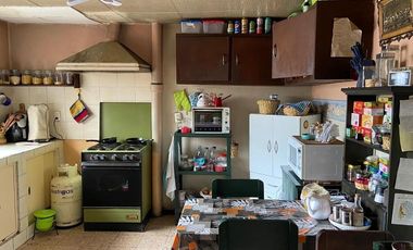 HERMOSA CASA RENTERA EN VENTA, SECTOR CHOLA CUENCANA
