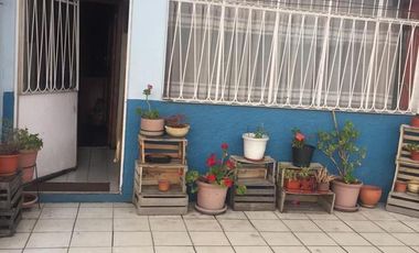 HERMOSA CASA RENTERA EN VENTA, SECTOR CHOLA CUENCANA