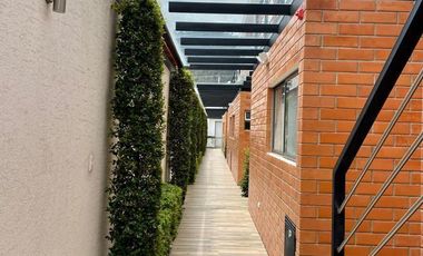 HERMOSO PENTHOUSE EN VENTA EN EL SECTOR MALL DEL RIO