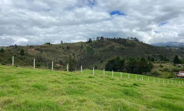 HERMOSO TERRENO EN VENTA, SECTOR ZHUCAY