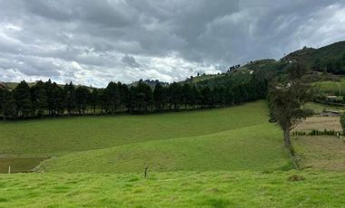 HERMOSO TERRENO EN VENTA, SECTOR ZHUCAY