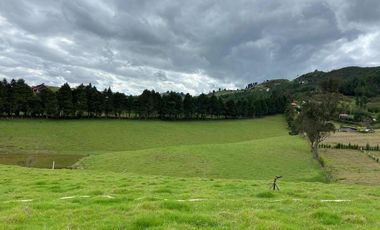 HERMOSO TERRENO EN VENTA, SECTOR ZHUCAY