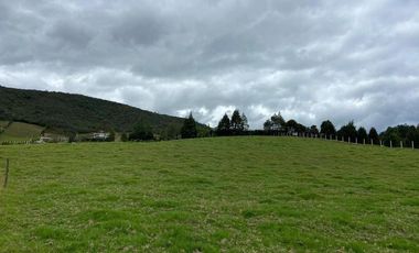 HERMOSO TERRENO EN VENTA, SECTOR ZHUCAY