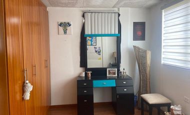 CASA ESQUINERA FULL AMOBLADA, CON LINDA VISTA A LA CIUDAD