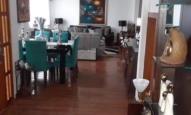 CASA ESQUINERA FULL AMOBLADA, CON LINDA VISTA A LA CIUDAD