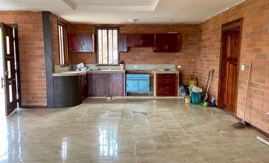 HERMOSA QUINTA EN VENTA, SECTOR PAMPA CRESPO