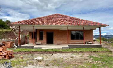 HERMOSA QUINTA EN VENTA, SECTOR PAMPA CRESPO