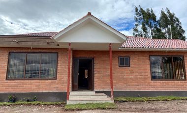 HERMOSA QUINTA EN VENTA, SECTOR PAMPA CRESPO