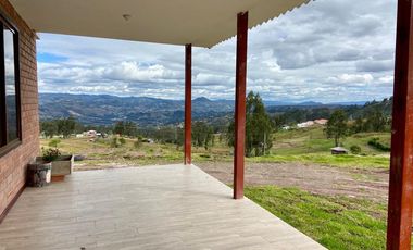 HERMOSA QUINTA EN VENTA, SECTOR PAMPA CRESPO
