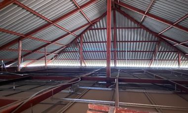 HERMOSA QUINTA EN VENTA, SECTOR PAMPA CRESPO