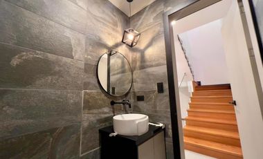 HERMOSA CASA EN VENTA, SECTOR AVENIDA DEL MIGRANTE