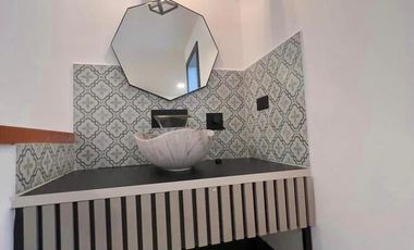 HERMOSA CASA EN VENTA, SECTOR AVENIDA DEL MIGRANTE