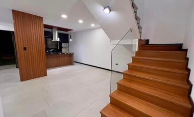 HERMOSA CASA EN VENTA, SECTOR AVENIDA DEL MIGRANTE