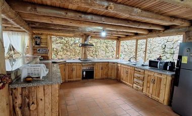 HERMOSA FINCA EN VENTA, SECTOR SANTA ANA