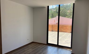 DEPARTAMENTO EN VENTA, CON TERRAZA. NARANCAY