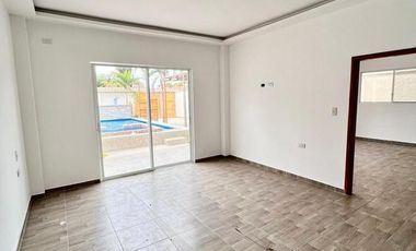 HERMOSA CASA CON PISCINA EN VENTA, PLAYAS-VIA A DATA