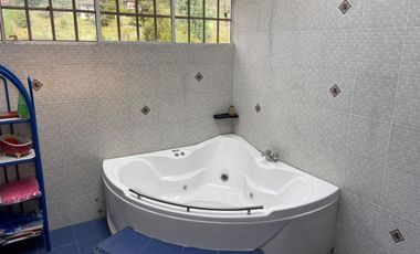 HERMOSA CASA EN VENTA EN EL SECTOR RICAURTE