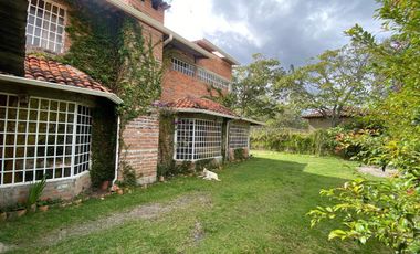 HERMOSA CASA EN VENTA, SECTOR RICAURTE