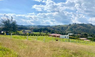 HERMOSO TERRENO EN VENTA, SECTOR ZHUCAY