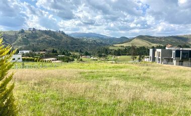 HERMOSO TERRENO EN VENTA, SECTOR ZHUCAY