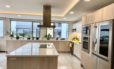 HERMOSO PENTHOUSE EN VENTA, SECTOR ORDOÑEZ LASSO
