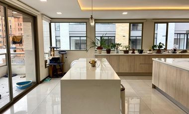 HERMOSO PENTHOUSE EN VENTA, SECTOR ORDOÑEZ LASSO