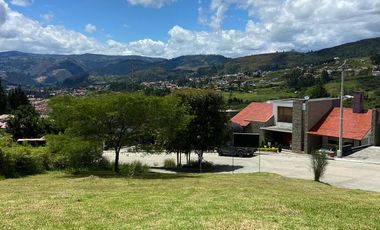 HERMOSO TERRENO EN VENTA, SECTOR COLINAS DE CHALLUABAMBA