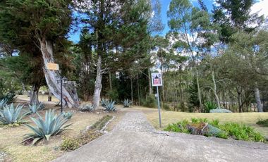 HERMOSO TERRENO EN VENTA, SECTOR COLINAS DE CHALLUABAMBA