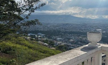 HERMOSA CASA EN VENTA, QUINTA OLIVO ALTO