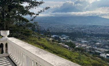 HERMOSA CASA EN VENTA, QUINTA OLIVO ALTO