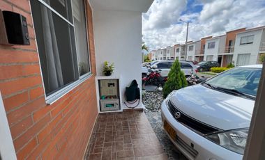 CASA DUPLEX EN VENTA SECTOR GALICIA PEREIRA