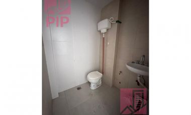 Local a la calle en Venta Haedo / Moron (B110 976)