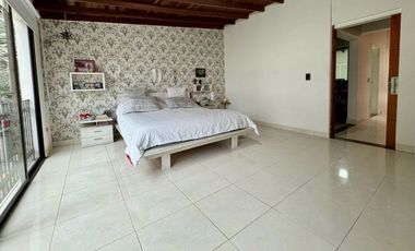 Vendo casa Loma de los González, El Poblado