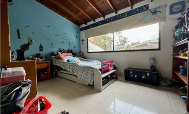 Vendo casa Loma de los González, El Poblado