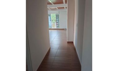 Casa esquinera con apartamentos en venta Barrio La Italia Palmira