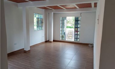 Casa esquinera con apartamentos en venta Barrio La Italia Palmira