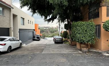 Terreno muy bien ubicado en parte baja de las Aguila.