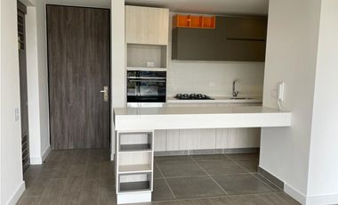 Arriendo apartamento con excelente ubicación en  Cajica.
