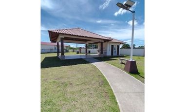 ALQUILER CON OPCION A COMPRA DE CASA EN PH ALAMOS - CHORRERA (GN)