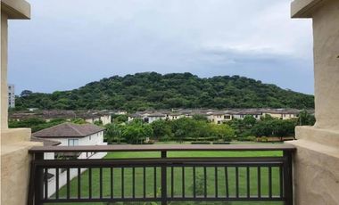 ALQUILO APARTAMENTO CON VISTA A MONTAÑA RIVER VALLEY - HOWARD - $1300