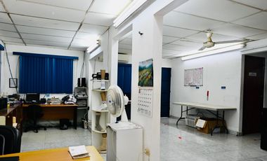 VENTA Locales comerciales en 12 DE OCTUBRE. ZONIFICACION C2