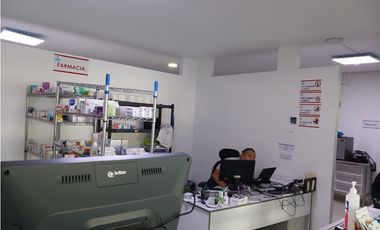 ALQUILER DE LOCAL COMERCIAL EN PLAZA