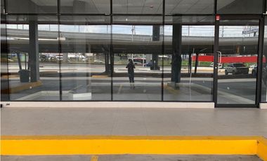 SE ALQUILA LOCAL EN LA PLAZA comercial  DE 24 DE DICIEMBRE