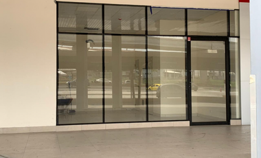 SE ALQUILA LOCAL EN LA PLAZA comercial  DE 24 DE DICIEMBRE