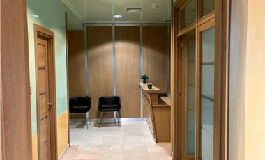 OFICINA EN CALLE 50 PH GLOBAL BANK  AMOBLADA 103M2