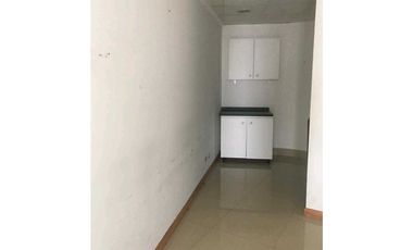 OFICINA EN EL TORNILLO (F&F) TOWER 145 METROS 2 BAÑOS 2 EST