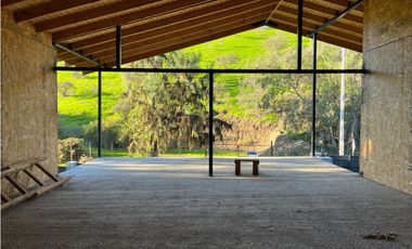Vendo Parcela 5200m2 con Proyecto de Vivienda 50% construido