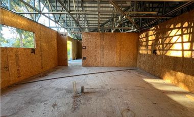 Vendo Parcela 5200m2 con Proyecto de Vivienda 50% construido