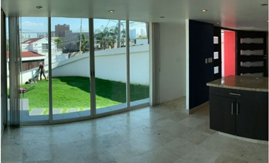 DEPARTAMENTO EN TECAMACHALCO CON JARDIN